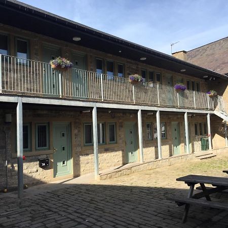 Swans Nest Aparthotel Holmfirth Eksteriør bilde